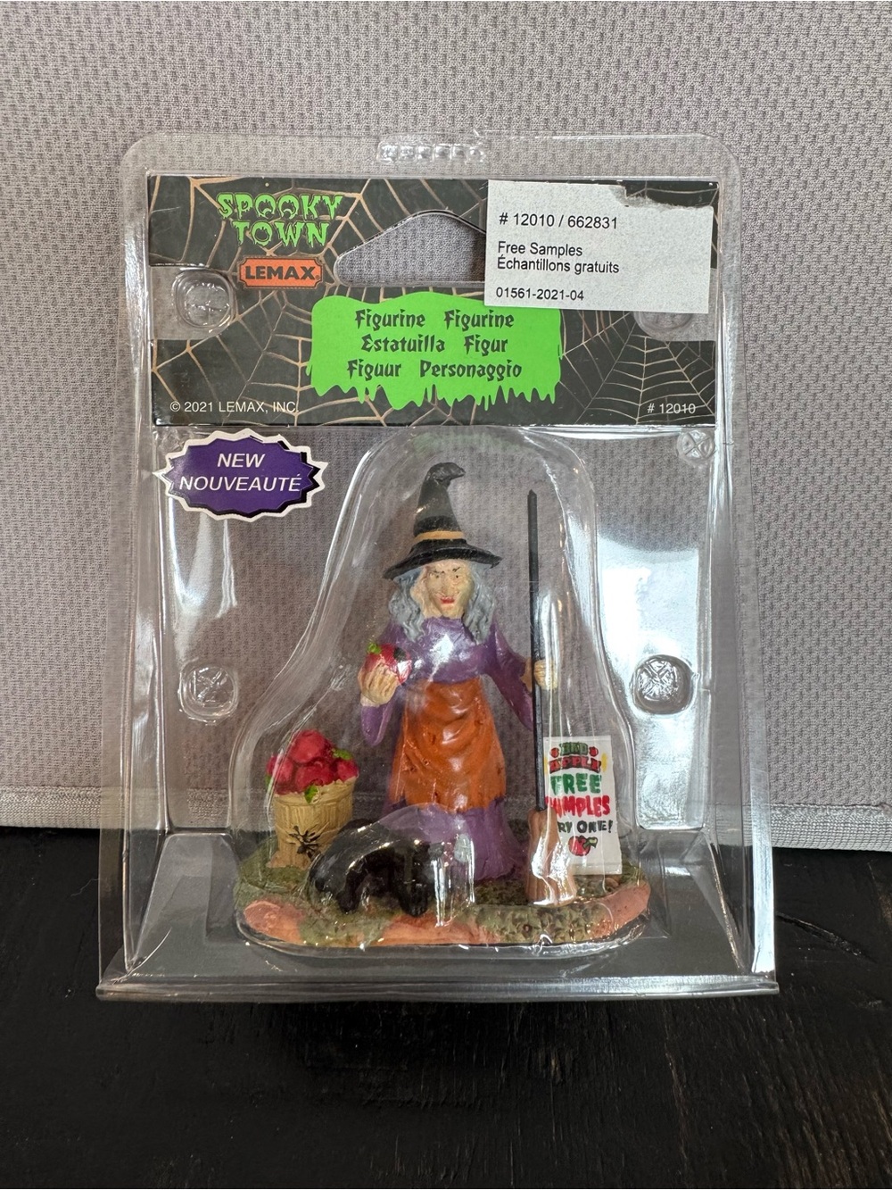 Lemax Spooky Town Purple Witch Figurine “free samples” #12010 Halloween Decor